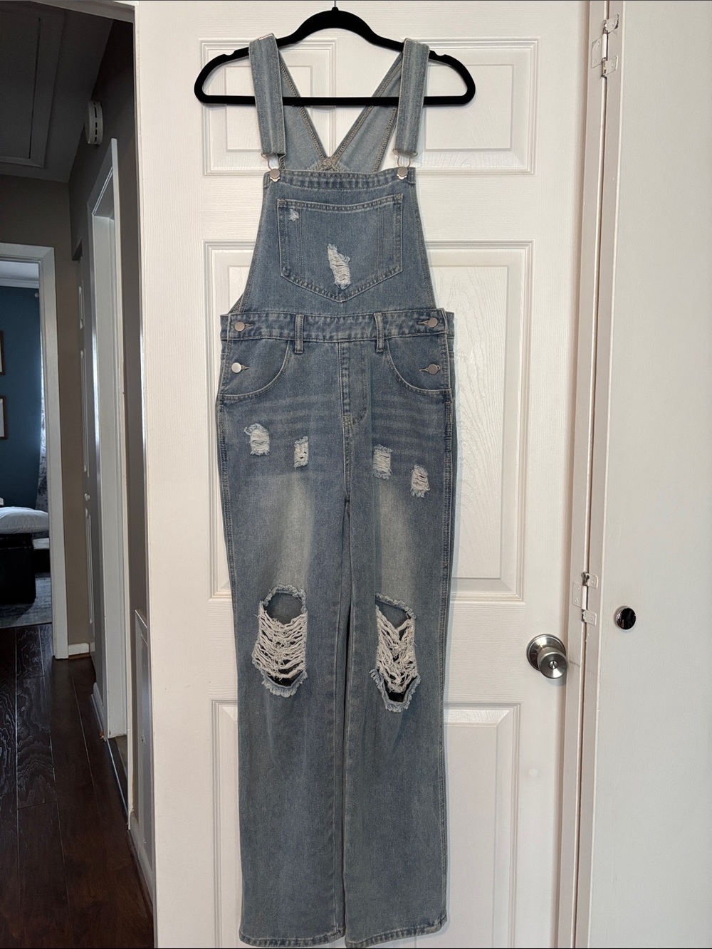 Light washed overalls